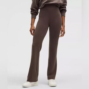 Lululemon Ribbed Softstreme Flared Pant
Regular